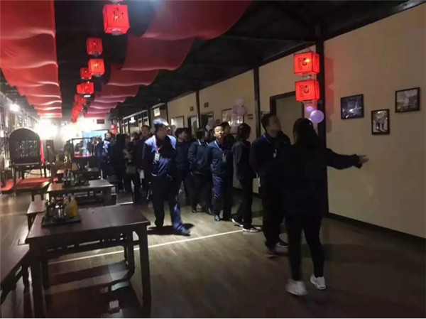 雙十一_酒_任性！全場半價，西安這家店也是拼了！211.jpg
